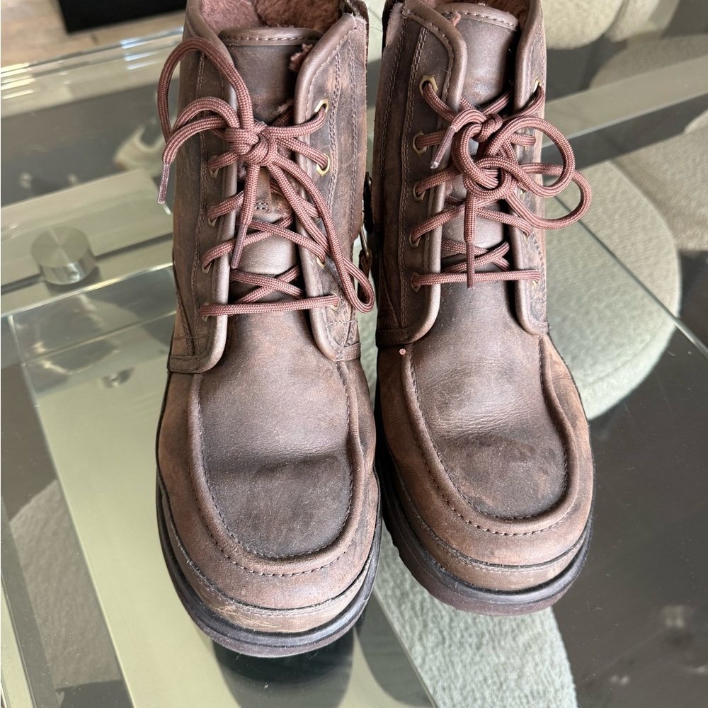 UGG Men's Dark Brown Leather Chukka Lace-Up Boots